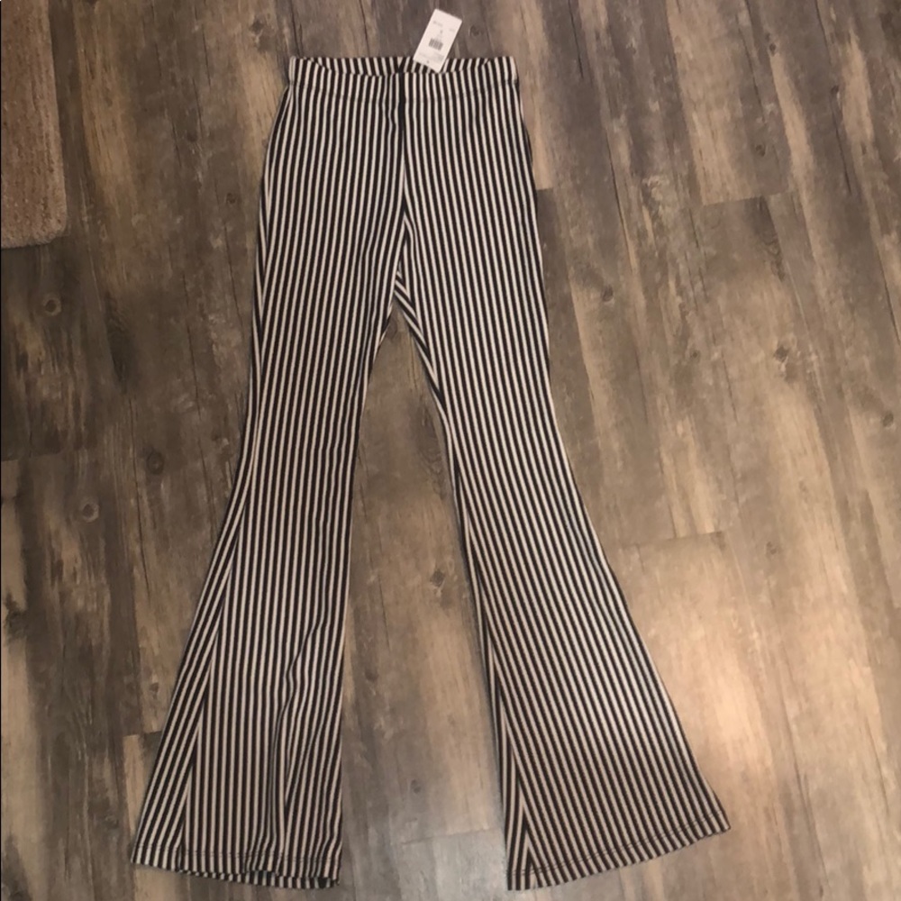 NWT black and white striped Fashionnova pants